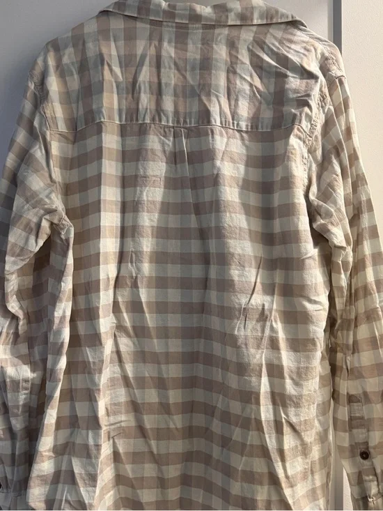 Patagonia Beige and Cream Plaid Button-Down Shirt - Picture 3 of 3